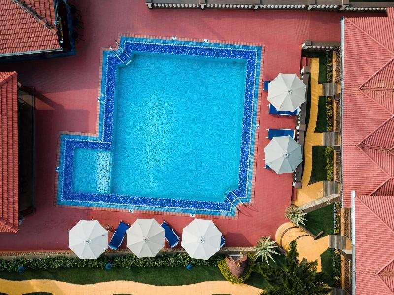Leoney Resort image