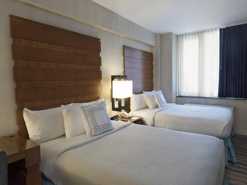 Fairfield Inn & Suites NY Manhattan/ Fifth Avenue image