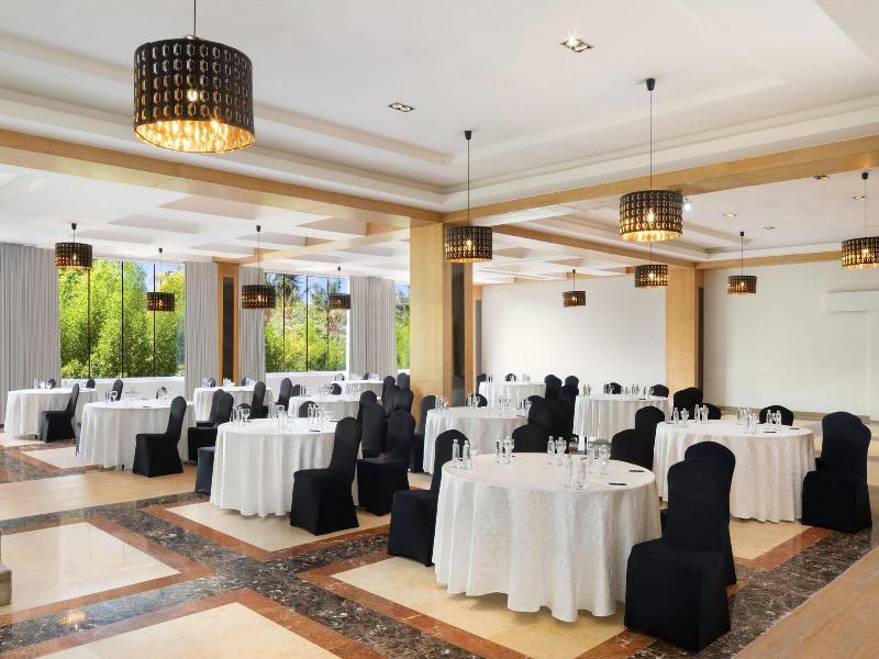Sheraton Jeddah image