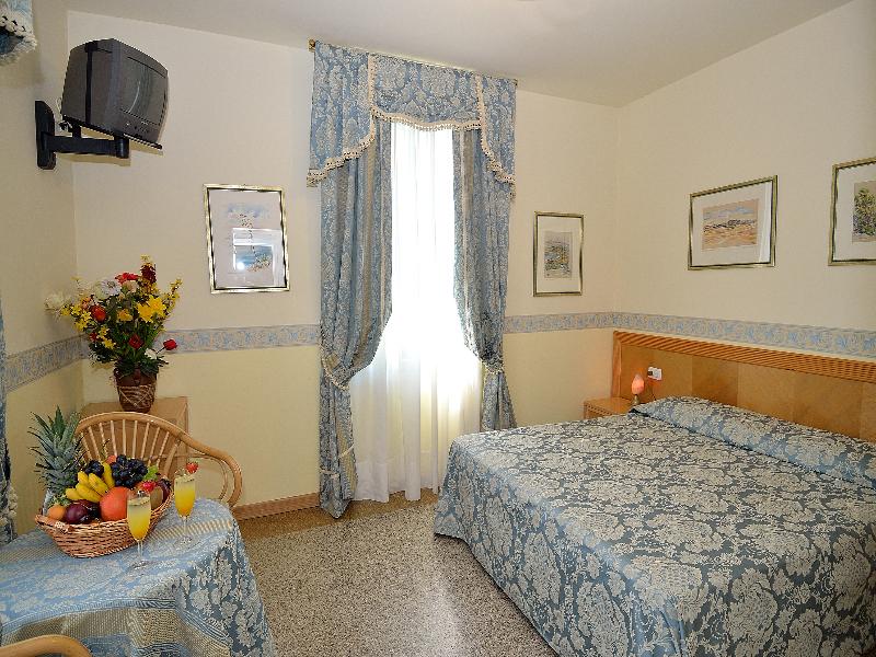 Villa Angelica image