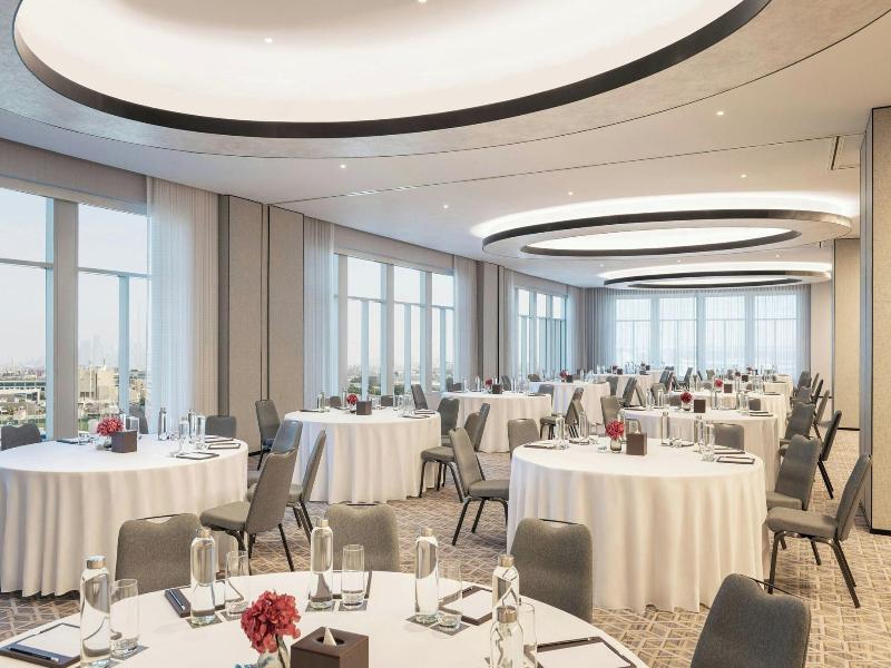 Sheraton Dubai Mall of the Emirates Hotel image