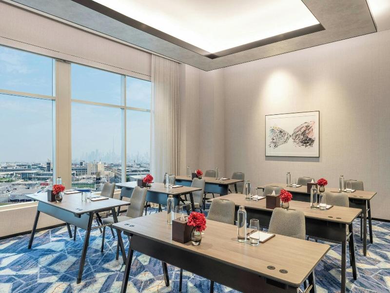 Sheraton Dubai Mall of the Emirates Hotel image