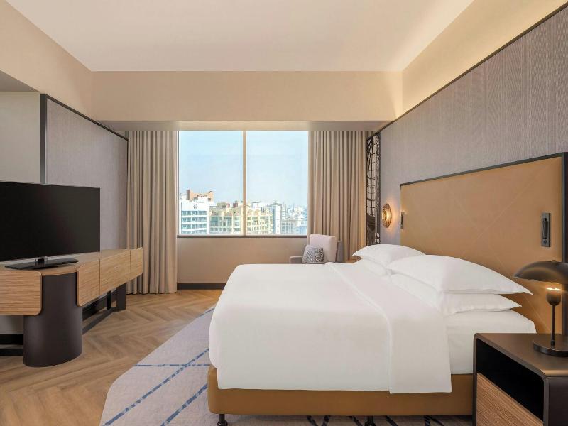 Sheraton Dubai Mall of the Emirates Hotel image
