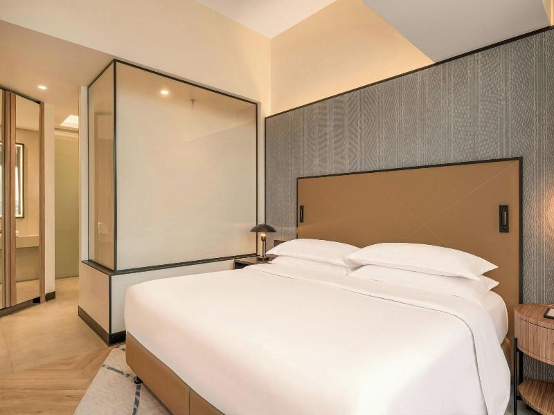 Sheraton Dubai Mall of the Emirates Hotel image