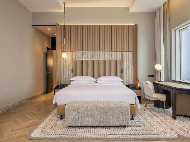 Sheraton Dubai Mall of the Emirates Hotel image