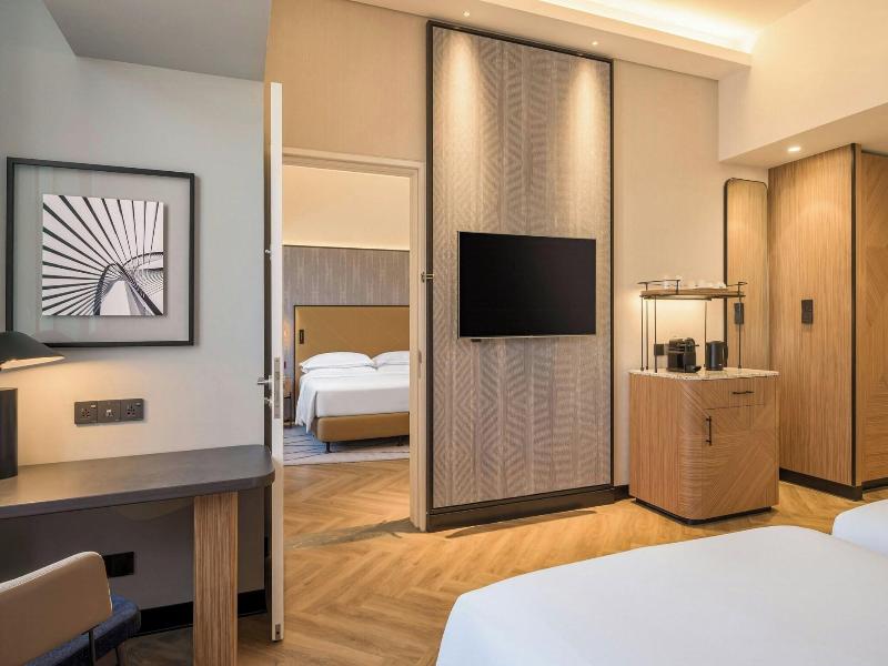 Sheraton Dubai Mall of the Emirates Hotel image