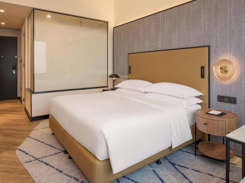 Sheraton Dubai Mall of the Emirates Hotel image