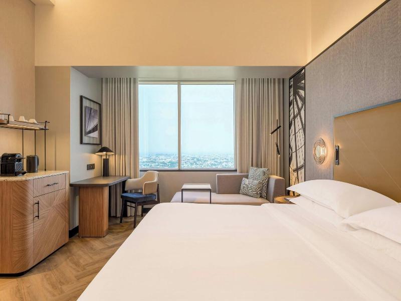 Sheraton Dubai Mall of the Emirates Hotel image