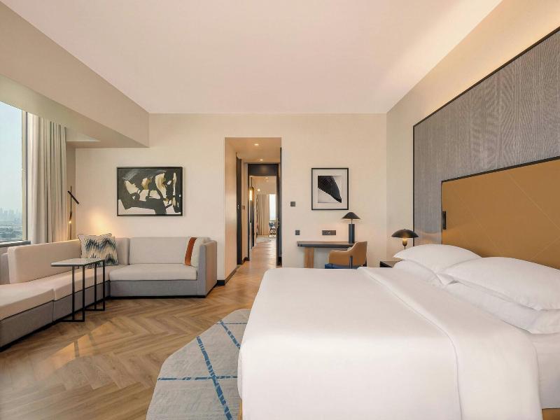 Sheraton Dubai Mall of the Emirates Hotel image