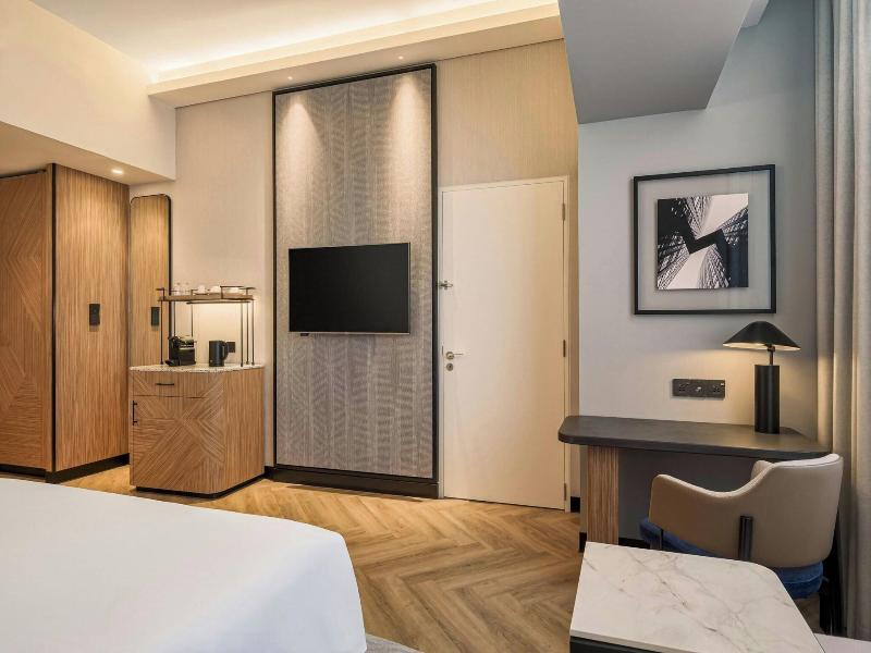 Sheraton Dubai Mall of the Emirates Hotel image
