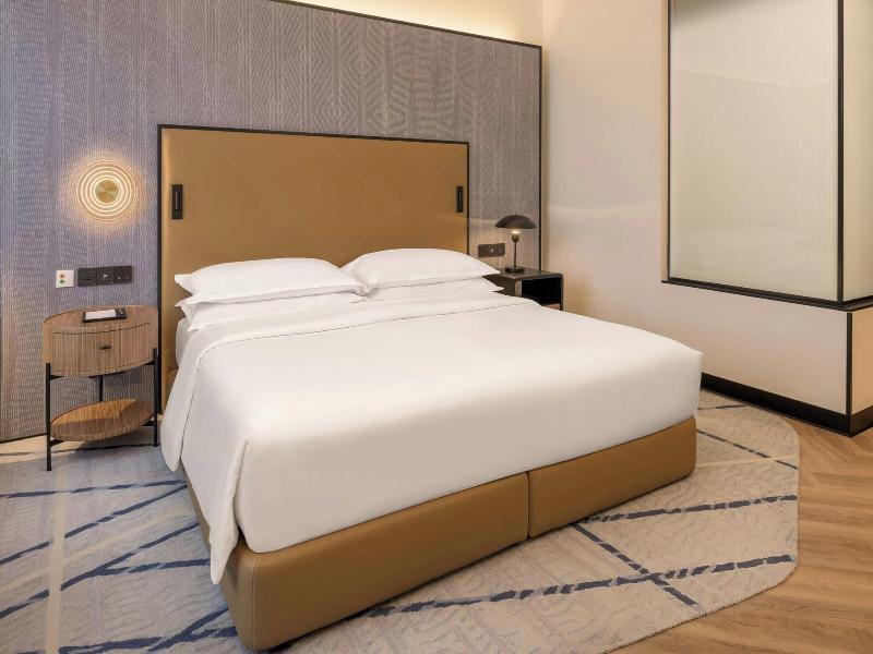 Sheraton Dubai Mall of the Emirates Hotel image