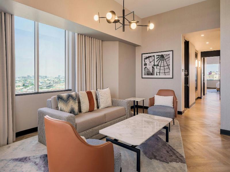 Sheraton Dubai Mall of the Emirates Hotel image
