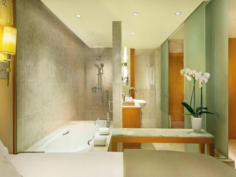 The Ritz-Carlton, Dubai Intl Financial Centre image