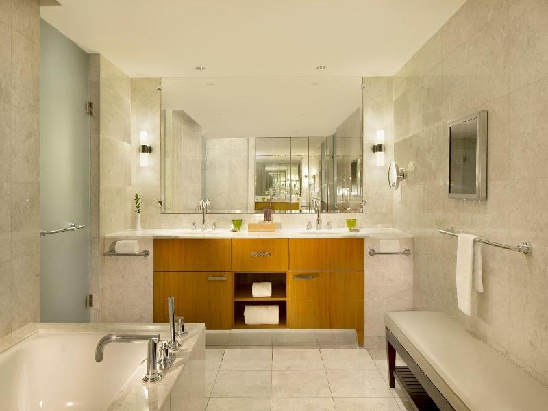 The Ritz-Carlton, Dubai Intl Financial Centre image