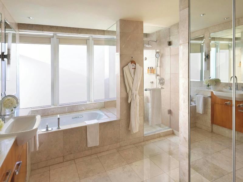 The Ritz-Carlton, Dubai Intl Financial Centre image