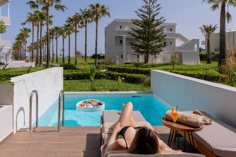 Delfina Tropic Beach image