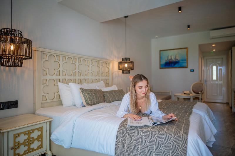 Delfina Tropic Beach image