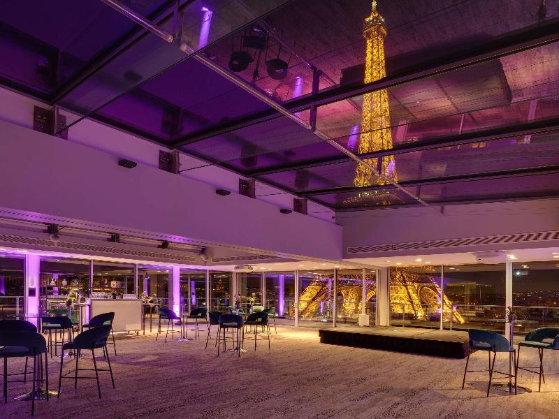 Pullman Paris Tour Eiffel image