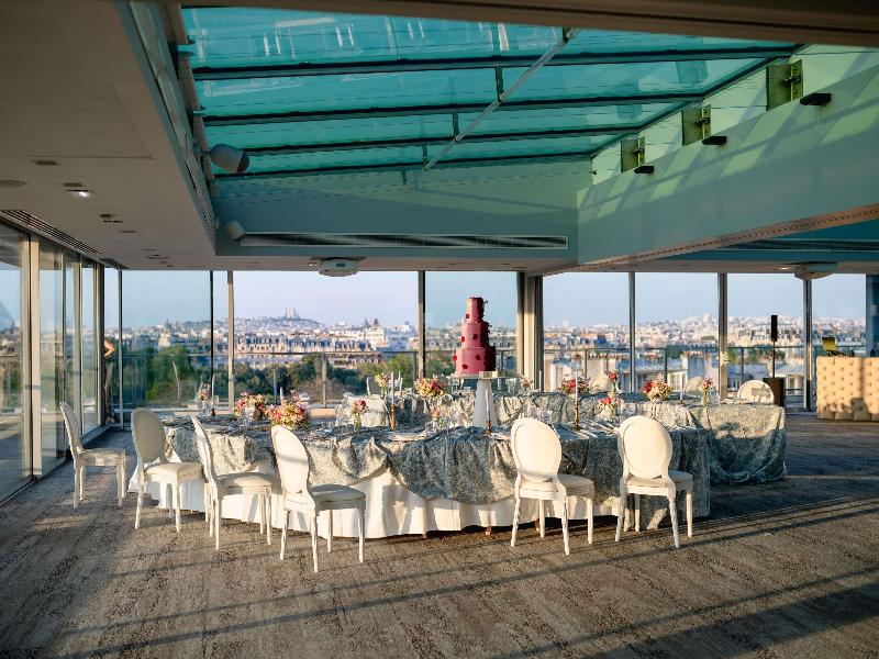 Pullman Paris Tour Eiffel image