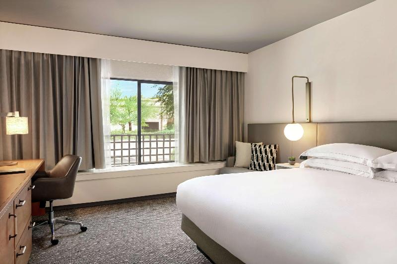 Hilton Scottsdale  Resort and Villas