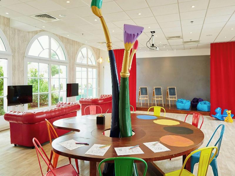 Marriott's Village d'lle-de-France image