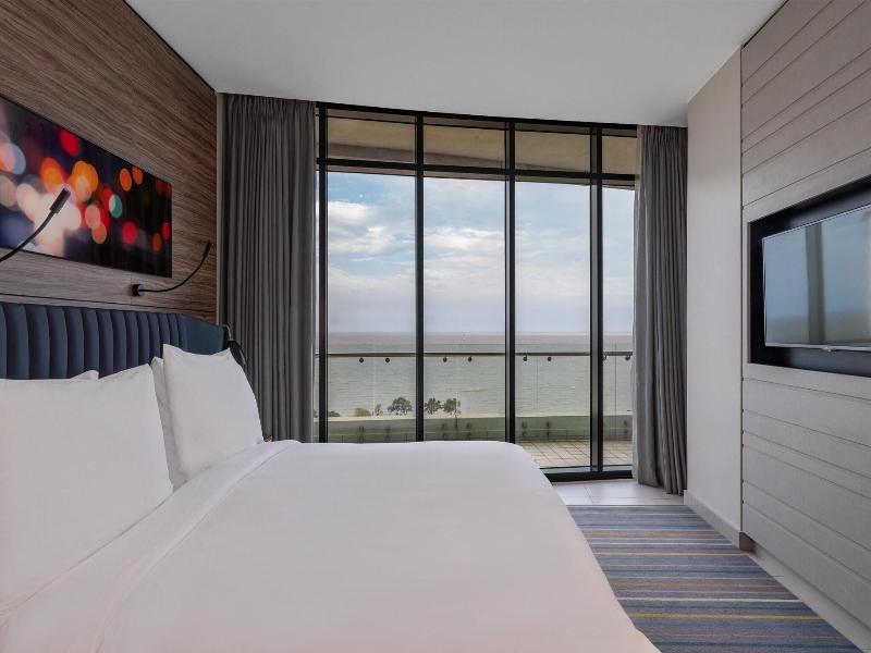Radisson Blu Hotel & Residence Maputo image