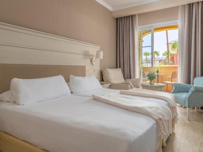 Iberostar Waves Málaga Playa image