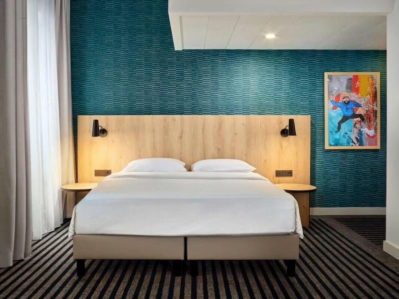 Radisson Hotel Brussels Centre Midi image