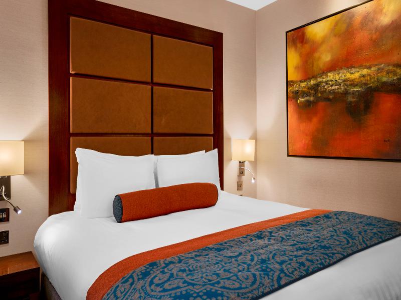 Leonardo Royal Hotel London St Pauls image