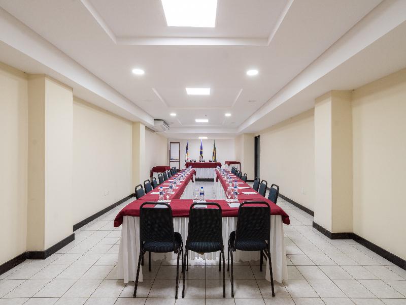 Hotel Euro Suite Recife Boa Viagem image