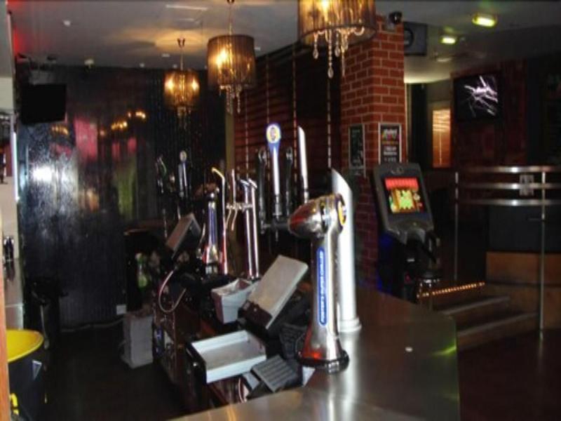 Whites Hotel image