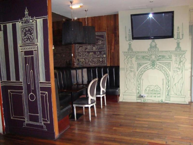 Whites Hotel image