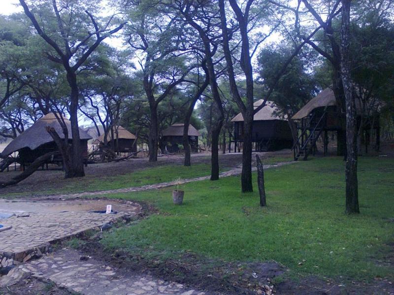 Sikumi Tree Lodge