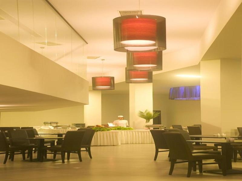 Long Beach Hotel & Resort
