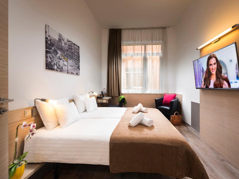 Bo18 Hotel Superior image