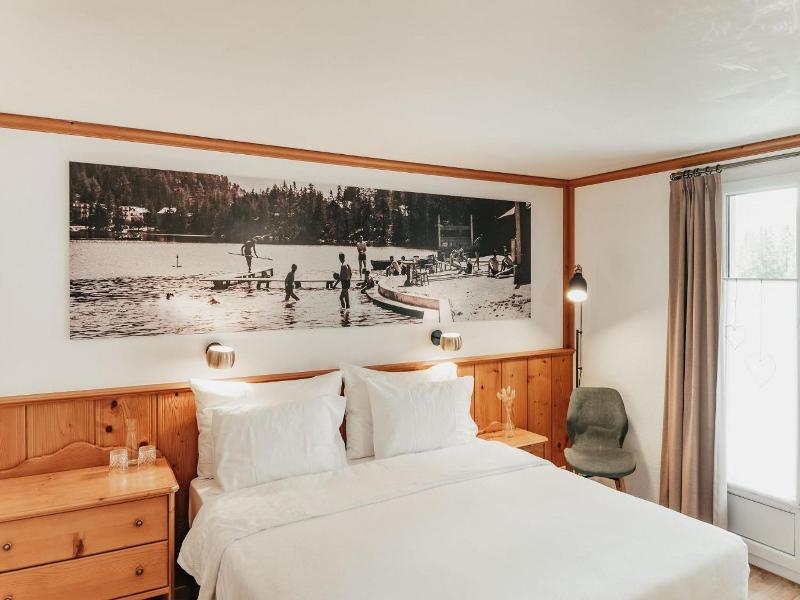 Minotel Glacier image