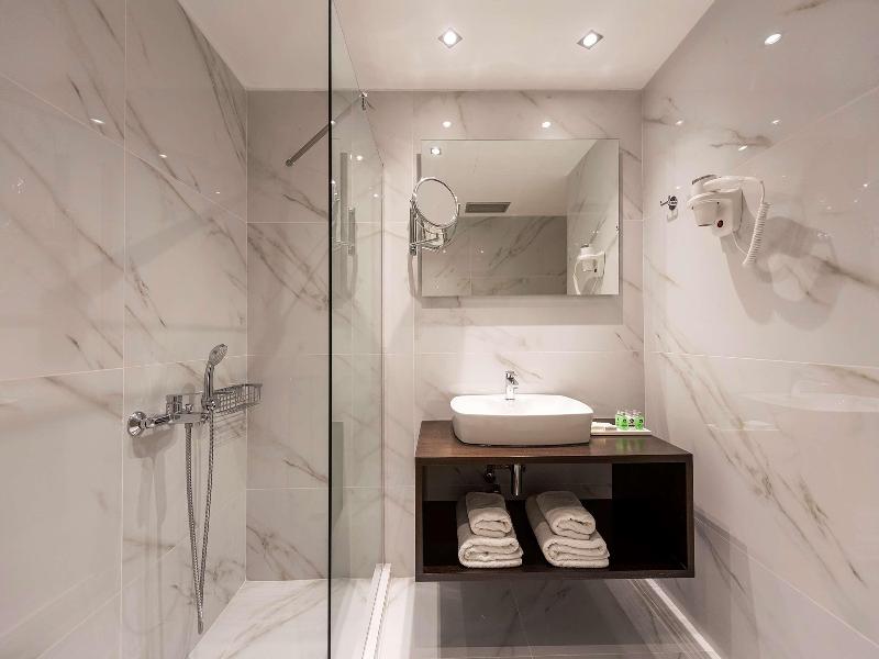 Best Western Plus Embassy Hotel image