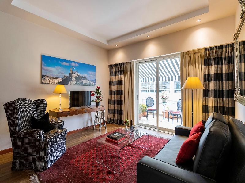 Best Western Plus Embassy Hotel image