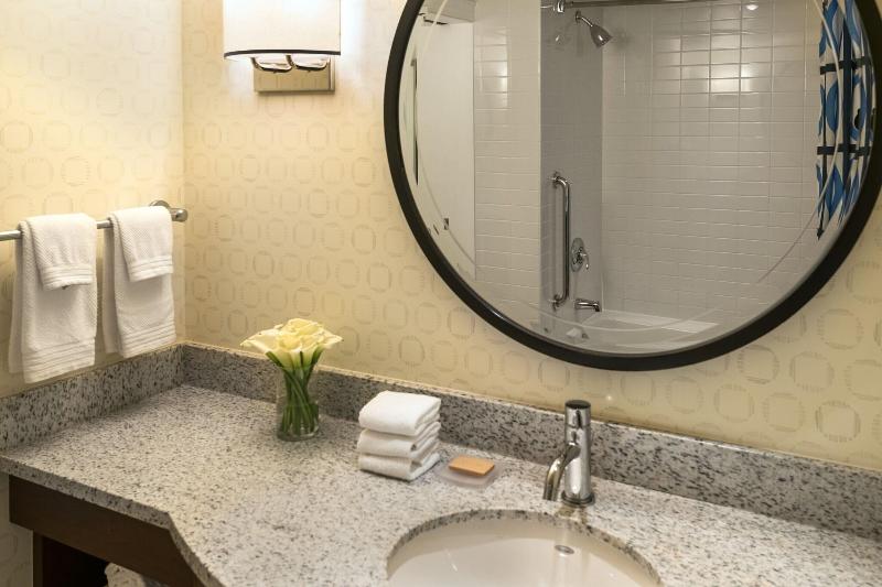 Stay in style at Renaissance Boston Waterfront Hotel