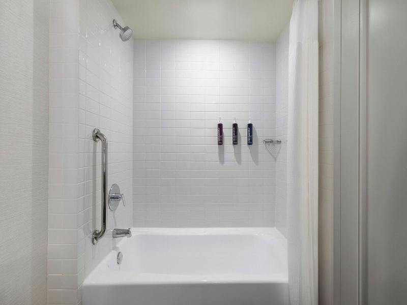 Stay in style at Renaissance Boston Waterfront Hotel