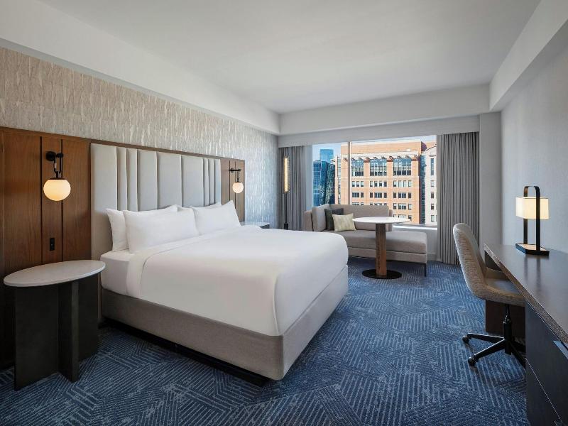 Stay in style at Renaissance Boston Waterfront Hotel