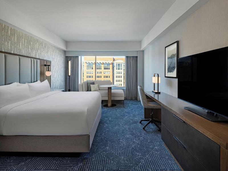 Stay in style at Renaissance Boston Waterfront Hotel