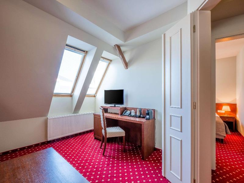 Clarion Grandhotel Zlaty Lev image