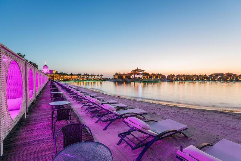 Cratos Premium Hotel Casino & SPA image