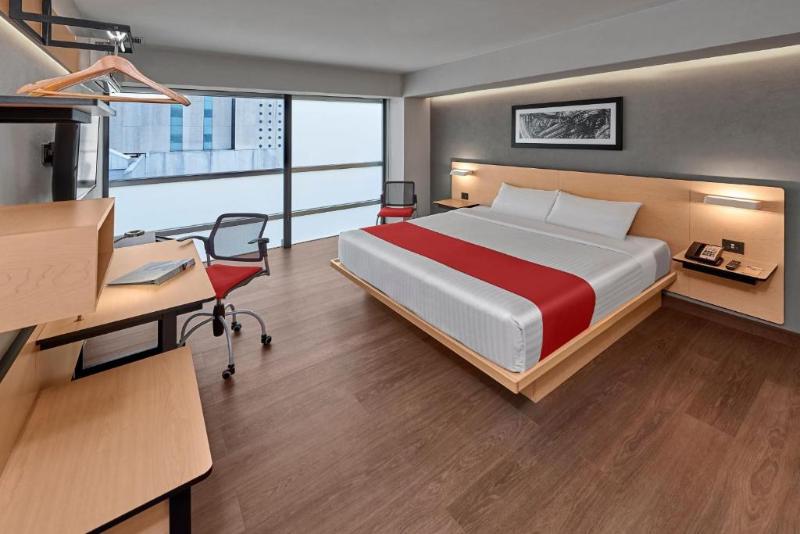 City Express By Marriott EBC Reforma image