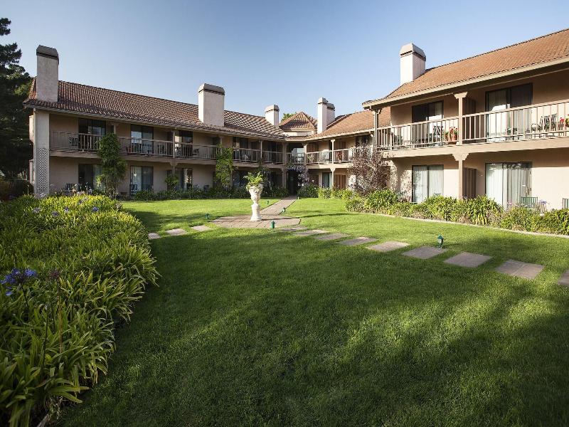 Half Moon Bay Lodge image