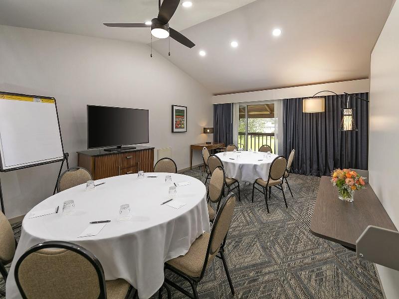 Half Moon Bay Lodge image