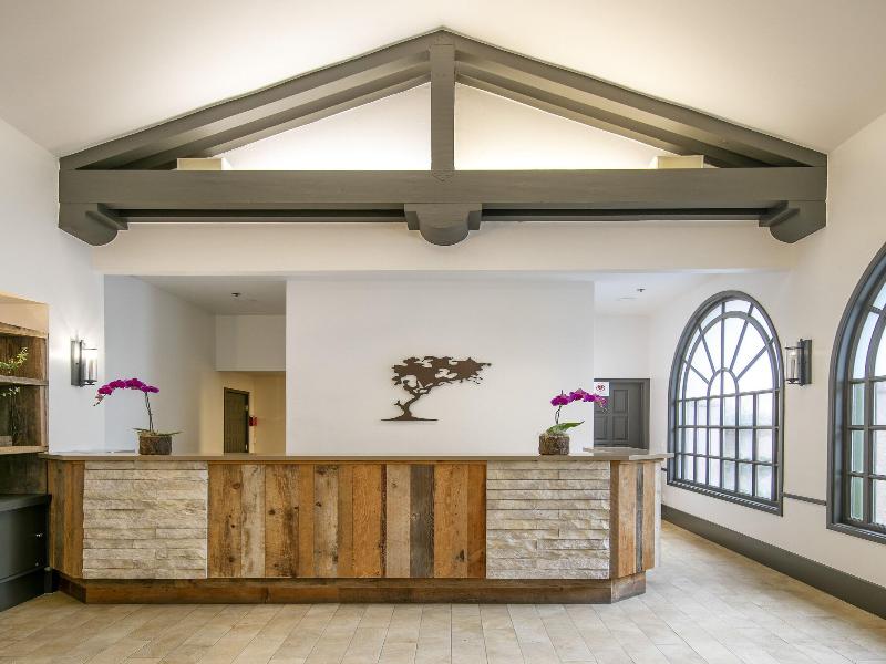 Half Moon Bay Lodge image
