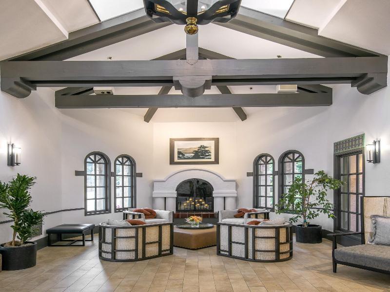 Half Moon Bay Lodge image