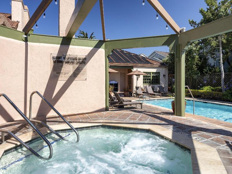 Half Moon Bay Lodge image